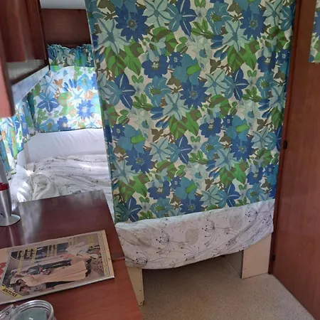 אתר קמפינג Caravane 70's